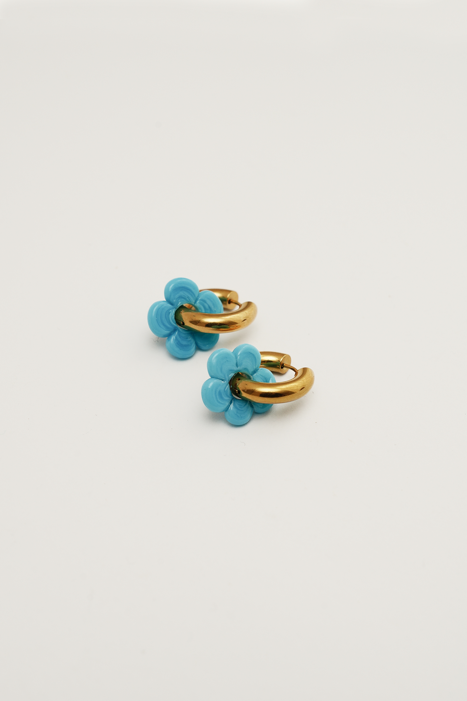 La Fleur Blue Hoops